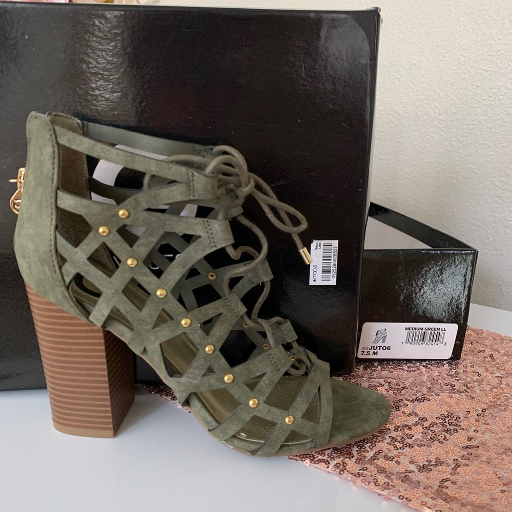 G by Guess Juto6 Caged Gladiator Sandals Sz 7.5m